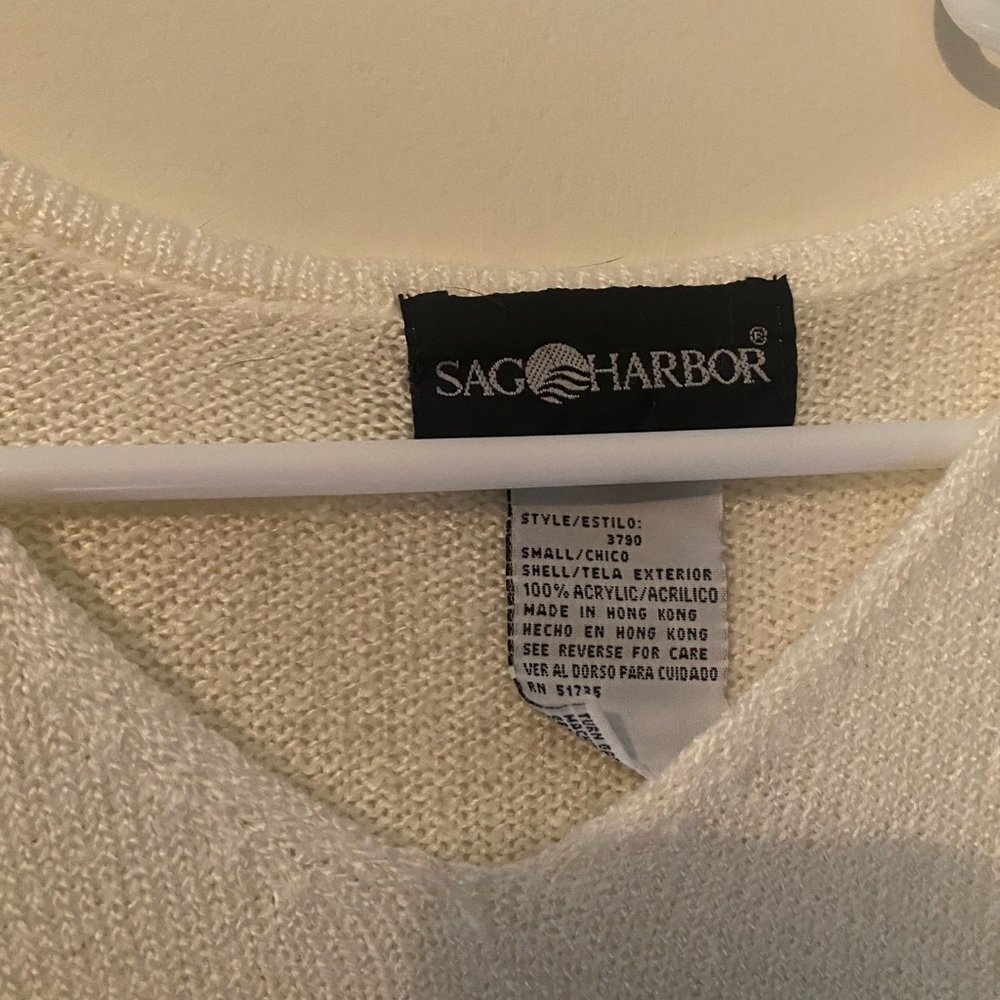 Comfy Fall Sweater. - Picture 2 of 2
